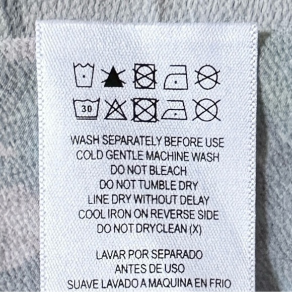 City Chic Off Shoulder Floral Blouse Top Black XL (US 22) Plus Ruffle Sleeve NWT - Picture 8 of 9